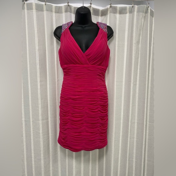 Hot Pink & Iridescent Beads Sleeveless Rouched Bodycon Homecoming Prom Dress S/M - Picture 1 of 16